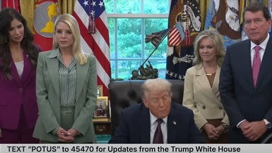 TWH140-President Trump Signs a Presidential Memorandum sending Federal Law Enforcement to Memphis, Sep. 15, 2025